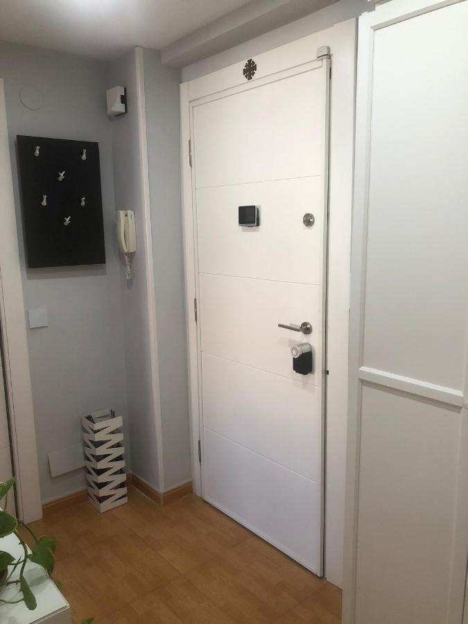 Huelin Playa Con Parking Cerca Centro Appartement Málaga Buitenkant foto